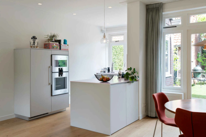 Minimalistische keuken in Vught, Noord-Brabant | Poggenpohl Den Bosch