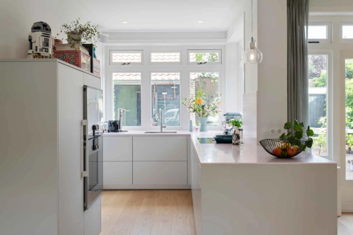 Minimalistische keuken in Vught, Noord-Brabant | Poggenpohl Den Bosch
